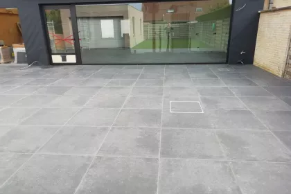 Bigger view of Aanleg van opritten, terrassen en wandelpaden regio Moorsele, Wevelgem, Menen, Kortrijk, Ledegem, Roeselare en Izegem.
